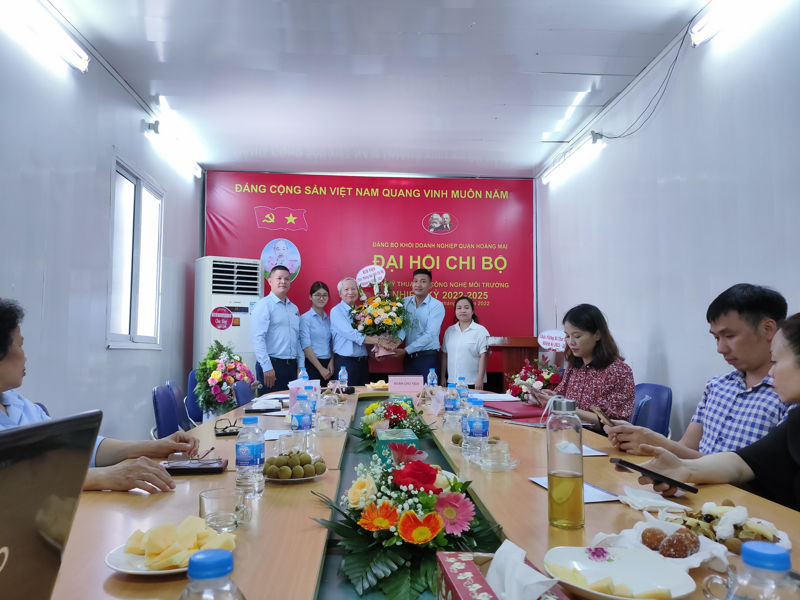 Đại hội chi bộ Đảng Viện Kỹ Thuật và Công Nghệ Môi Trường